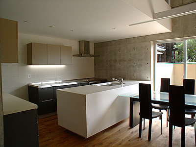 sites/corian.jp/IMG/jpg/my_style_kitchen_modern05_img01.jpg
