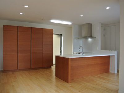 sites/corian.jp/IMG/jpg/my_style_kitchen_naturalmodern08_img01.jpg