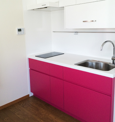 sites/corian.jp/IMG/jpg/my_style_kitchen_colorful07_img01.jpg